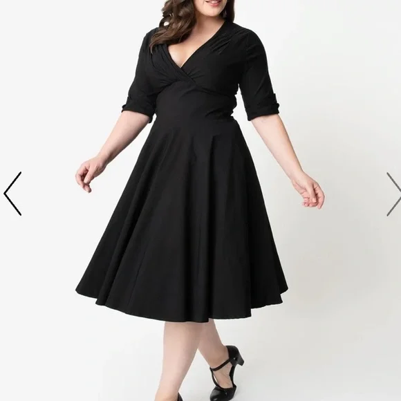 green emerald velvet dress Baudelaire Swing Dress in Black main image 1